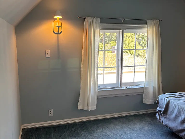 143 Rennie Ave #1 — Photo 5