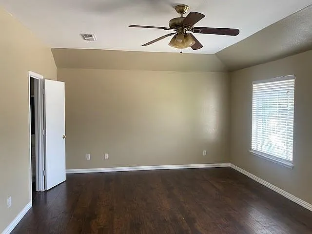 5906 Drenner Park Ln — Photo 11