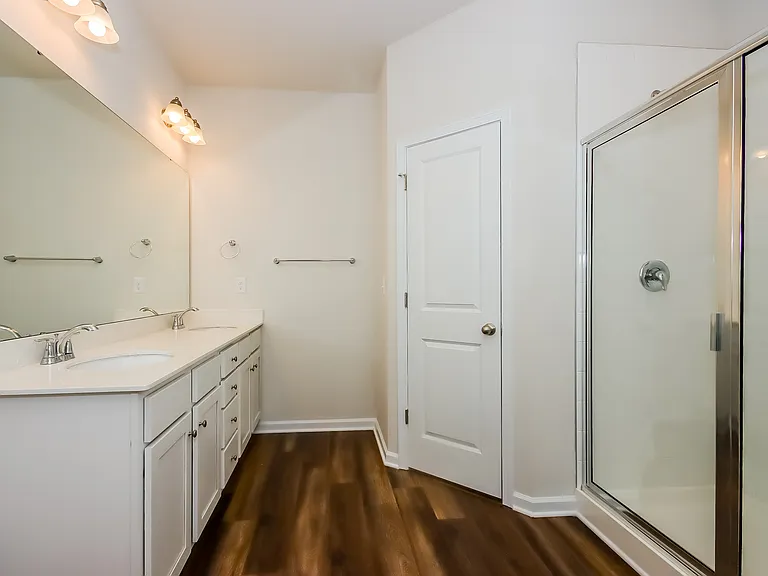 176 Nottingham Cir — Photo 10