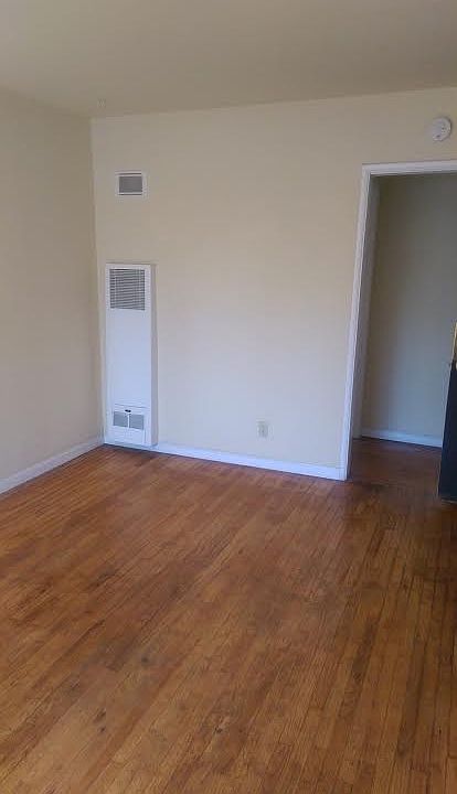1st image of 1461 Silver Lake Blvd APT 4