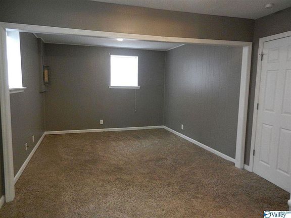 3rd image of 3201 Delia Ln NW