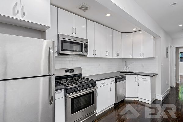 1st image of 369 Tompkins Ave #1L