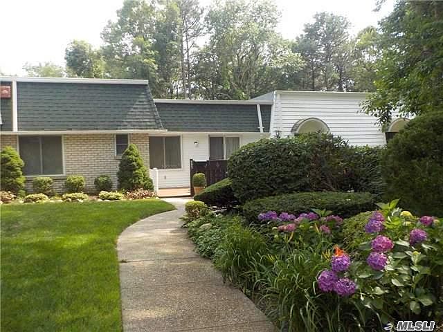 1st image of 493 Daryl Dr