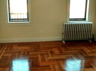 25-58 38th St #1A, Astoria, NY 11103