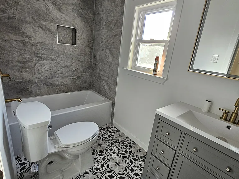 104 Marylea Ave — Photo 8