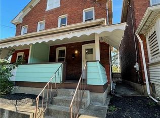 8 Center St, Natrona Heights, PA 15065