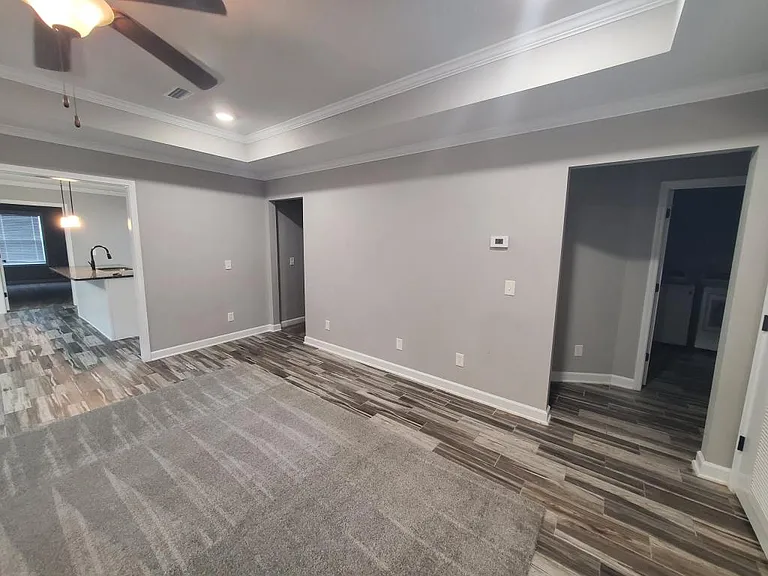 145 Cody Dr — Photo 4