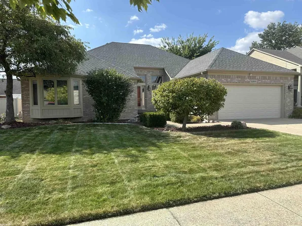 53571 Azalea Dr, Macomb, MI 48042