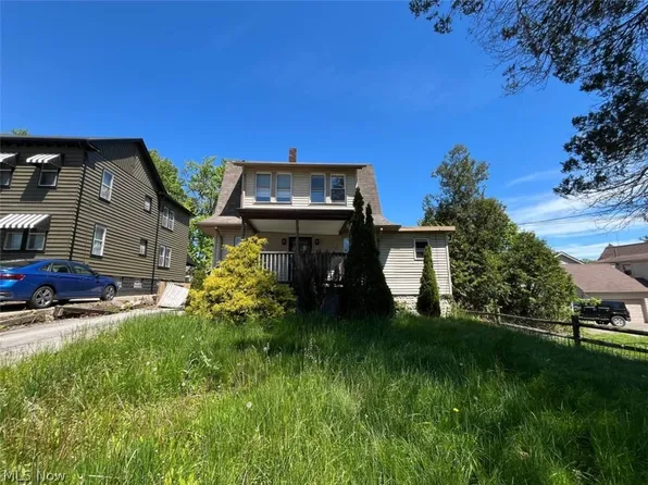 94 Beechwood Dr, Youngstown, OH 44512