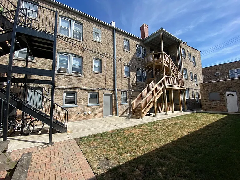 Fenced-in rear yard