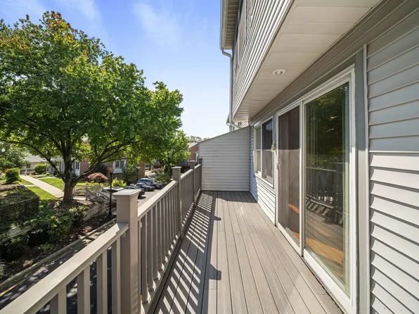 473 Undercliff Avenue image 9 of 33