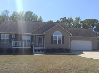 310 Middle Landing Dr, Smithfield, NC 27577