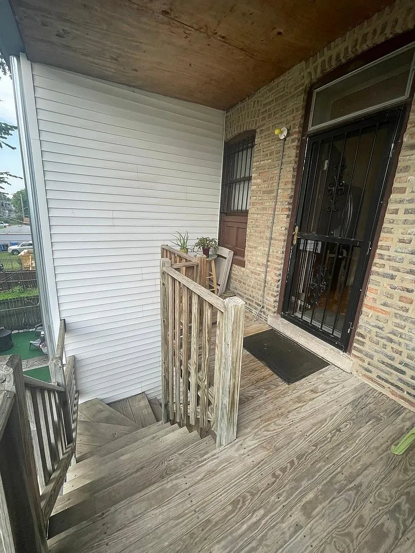 6428 S Langley Ave — Photo 3