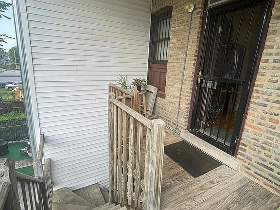 3rd image of 6428 S Langley Ave #2
