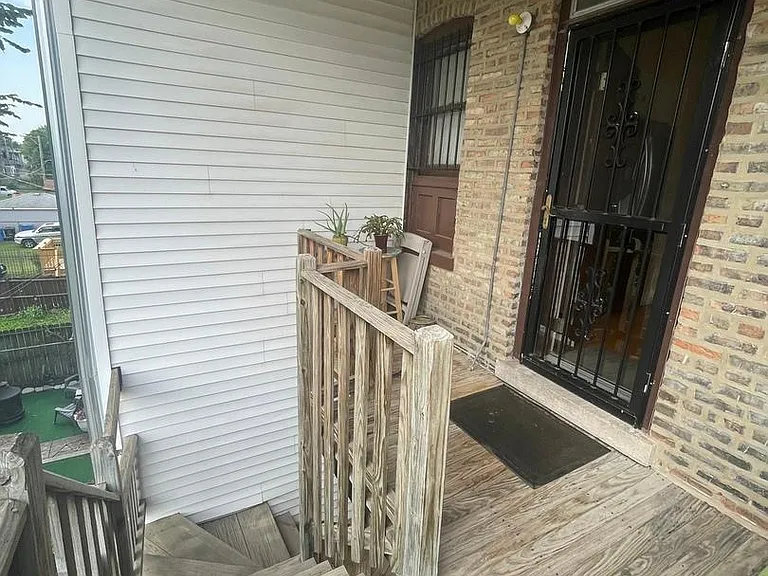 6428 S Langley Ave #2 — Photo 3