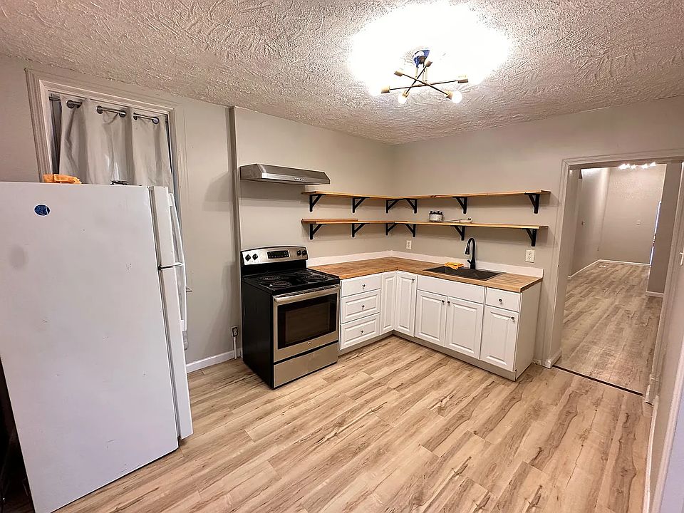 1st image of 298-300 9th St #1