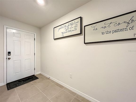 3rd image of 674 SE 65th Ave