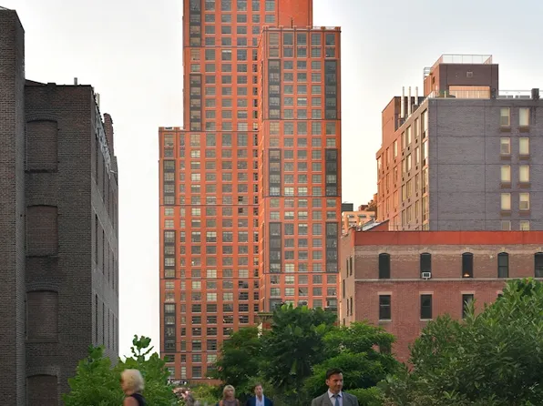 505 West 29th Street image 11 of 25