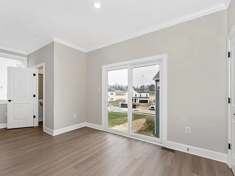 518 Bartholomew Dr — Photo 11