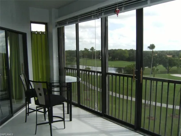 230 Vintage Cir APT 504, Naples, FL 34119