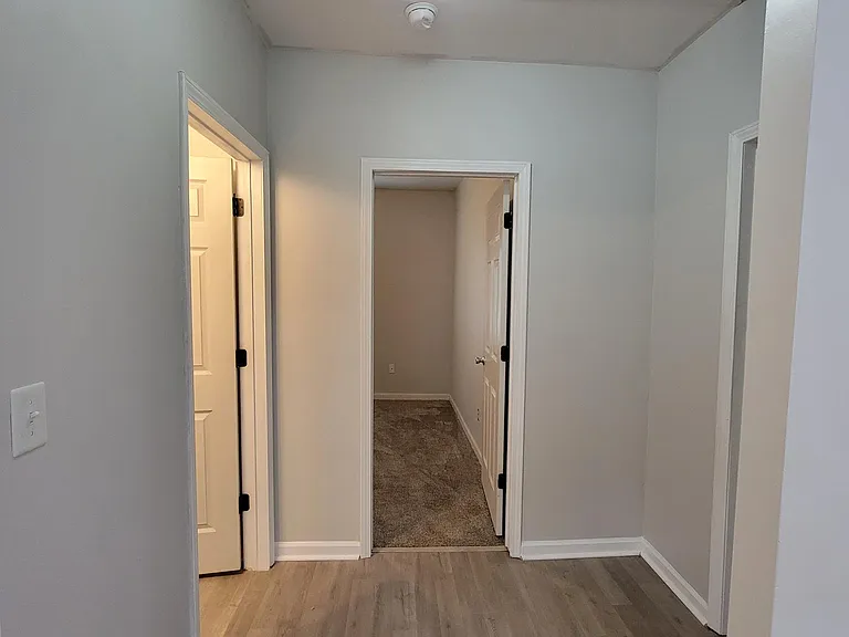 306 W Enterprise St — Photo 7