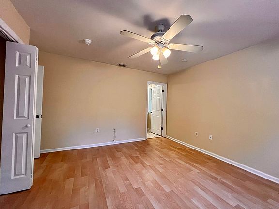 5th image of 604 W 6th Ave