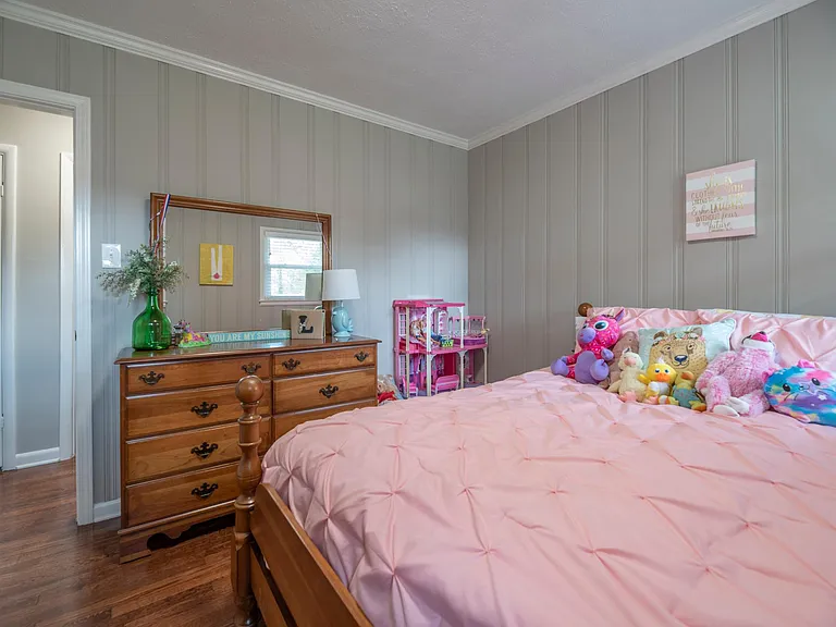 282 Zandale Dr — Photo 9