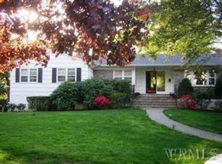 3 Woodford Rd, Scarsdale, NY 10583