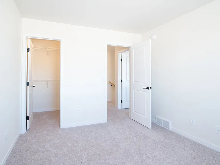 1360 Goldenwood Dr NW — Photo 62