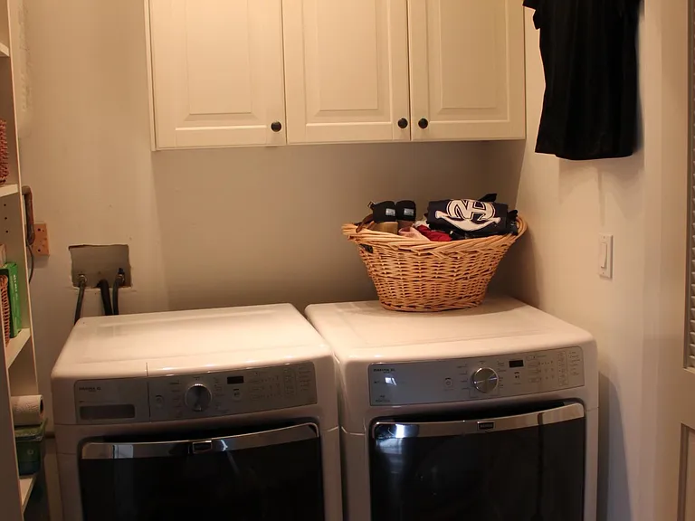 1207 Devon Ln — Photo 16