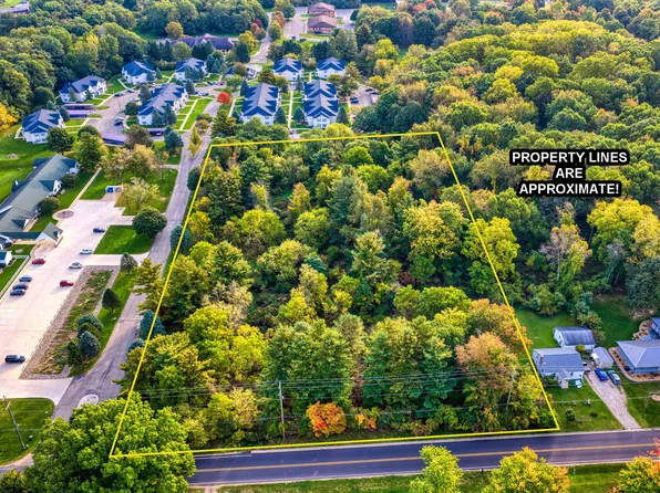 221 Barr St, Hillsdale, MI 49242