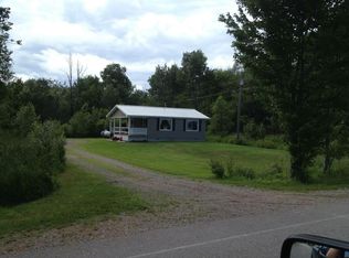 5828 S Riverside Dr, Sault Sainte Marie, MI 49783
