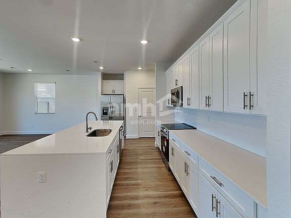 4th image of 6477 W Rush Ave