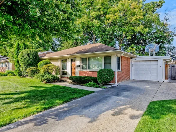 1025 Longaker Rd, Northbrook, IL 60062