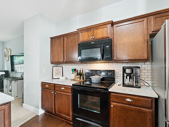 5th image of 1125 Woodbury Falls Ct