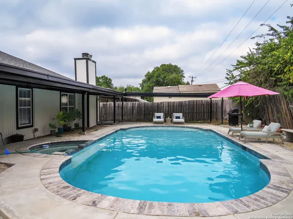 13610 Earlywood, San Antonio, TX 78233