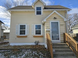 808 8th St SW, Austin, MN 55912