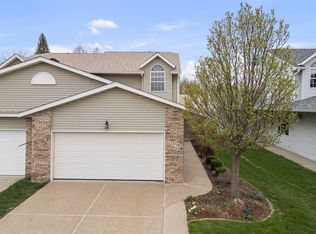 3028 Red Wing Ct, Bettendorf, IA 52722