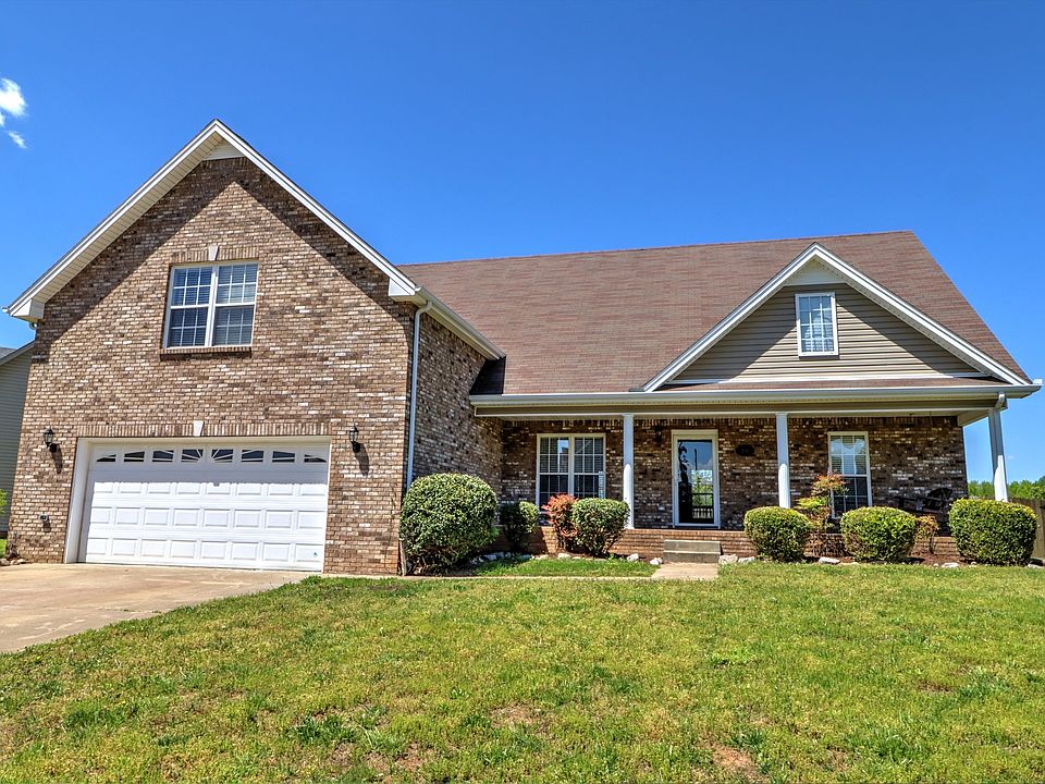 1st image of 596 Mountain View Dr
