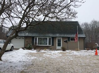 1 Cobalt Ridge Dr N, Levittown, PA 19057