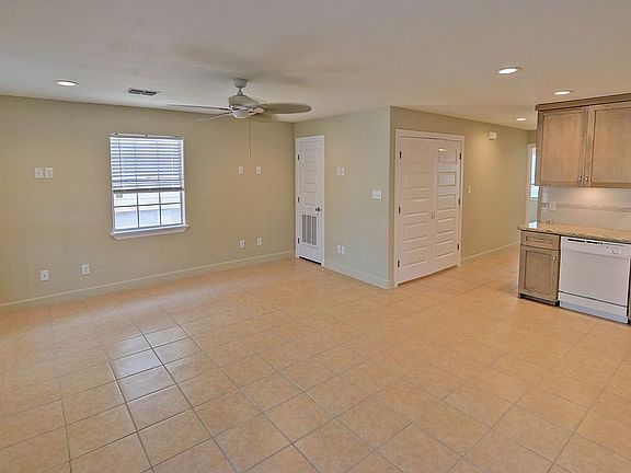 2nd image of 101 E Capricorn Dr