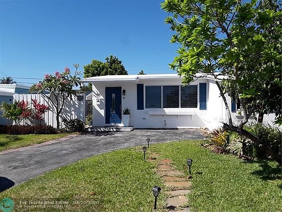 3rd image of 821 NE 60th St