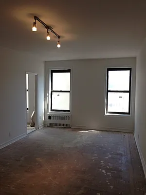 Rented by Rolling Stone Realty LLC | media 19