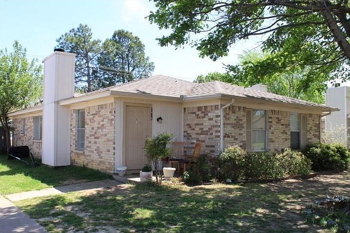 1st image of 2329 Lido Ln