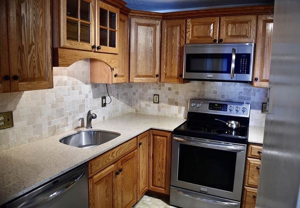 My best description.
It is a sweet kitchen