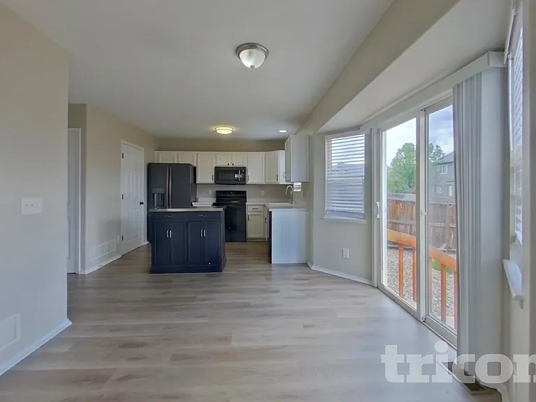 5119 Chaise Dr — Photo 4