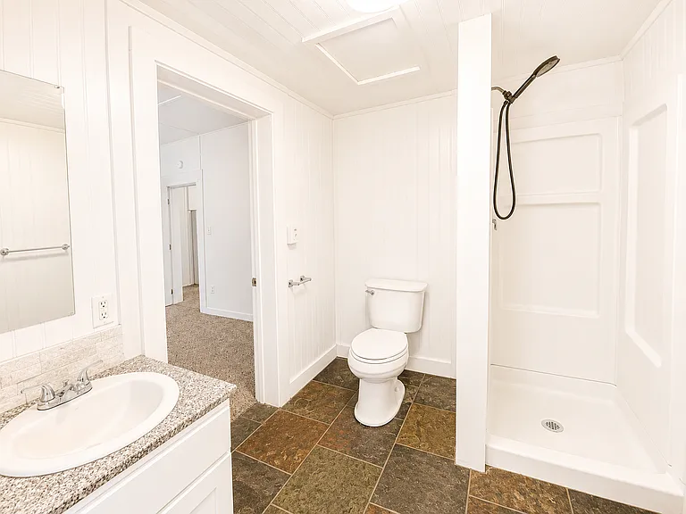 18425 Hatler Dr — Photo 18