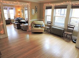 86 Henry St #1, Cambridge, MA 02139