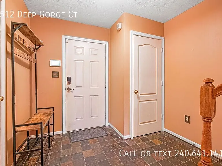 1512 Deep Gorge Ct — Photo 13