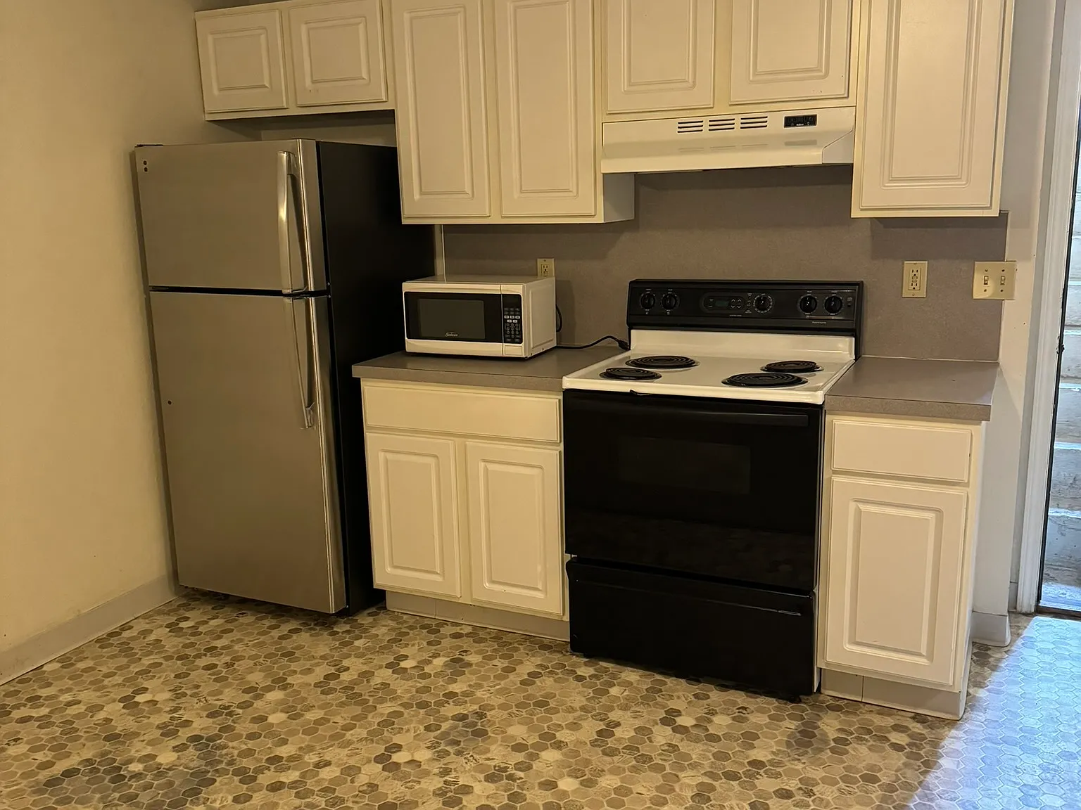 909 West Fort Street — Photo 2